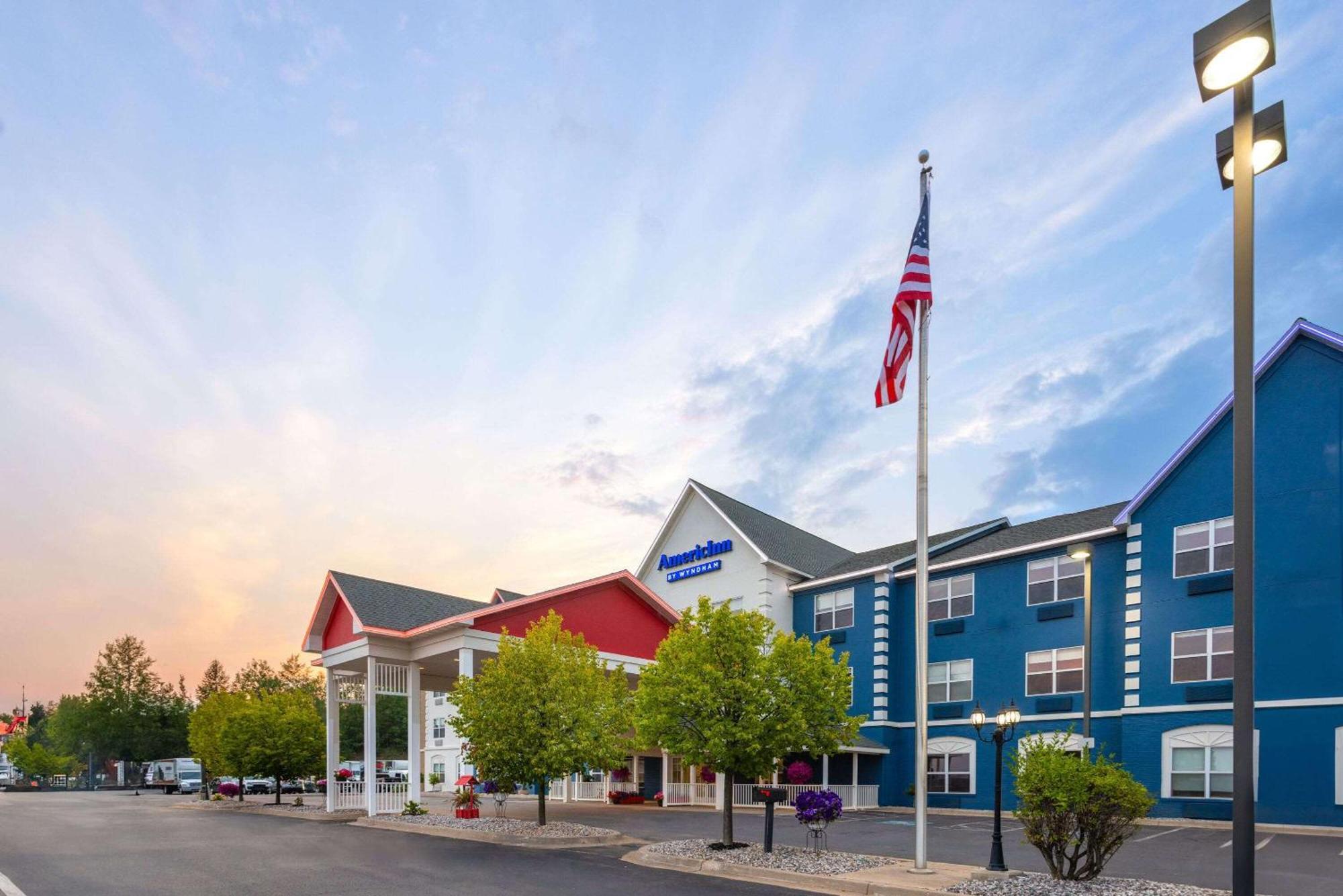 Americinn By Wyndham Iron Mountain Exterior foto